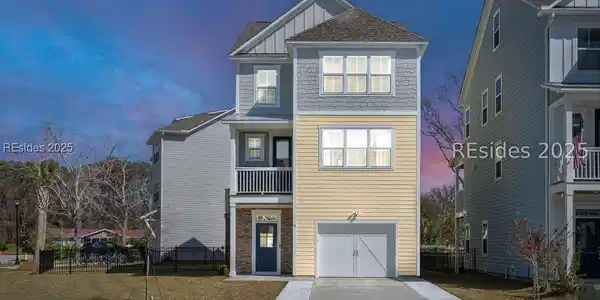 9 Broad View Lane