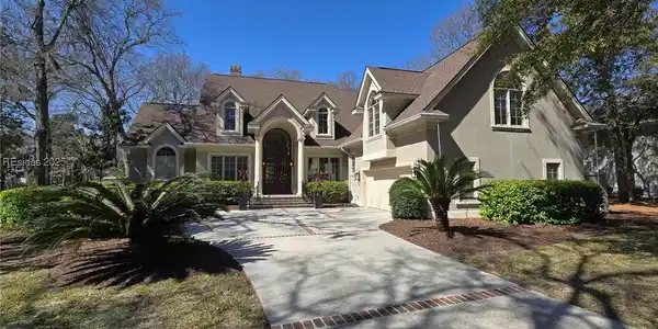 602 Colonial Drive