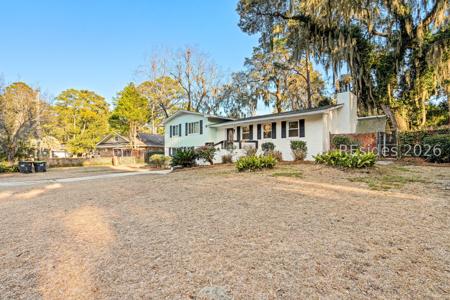 505 Center Drive W