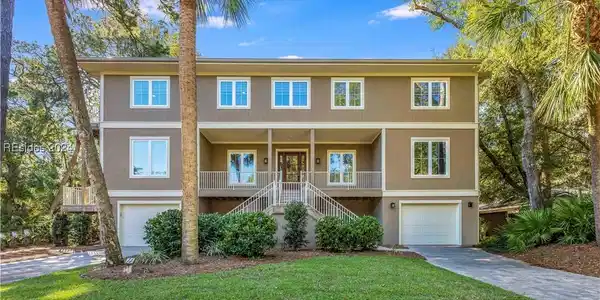 11 Firethorn Lane