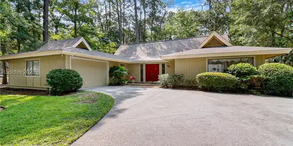 30 Pineland Road