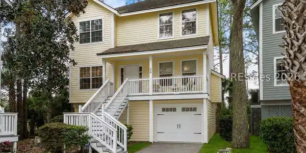 24 Pine Burr Road E