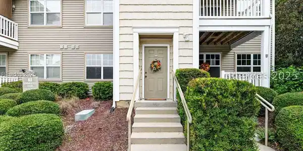 83 SUMMERFIELD COURT 922 Court