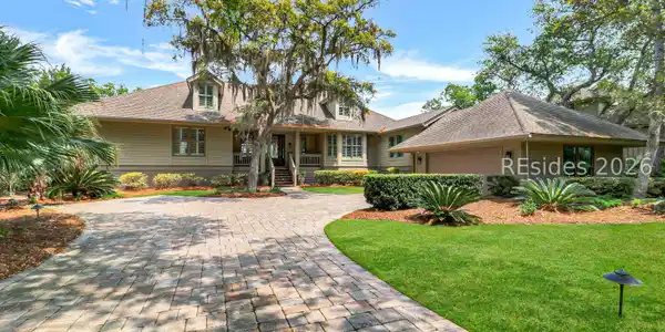 21 Long Marsh Lane