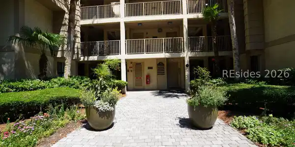 Image 2: 2nd floor villa flat with 2 bedrooms, 2 bathrooms Image 2: 2nd floor villa flat with 2 bedrooms, 2 bathrooms