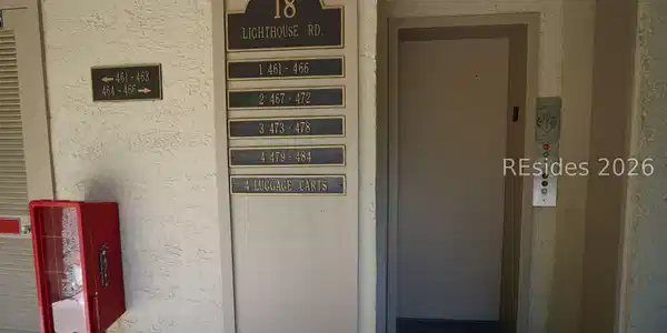 Image 3: Access by elevator or stairs. Image 3: Access by elevator or stairs.