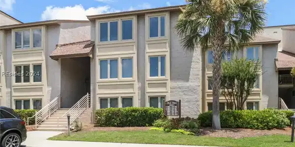 5 Braddock Bluff Drive