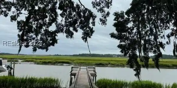 220 Distant Island Drive