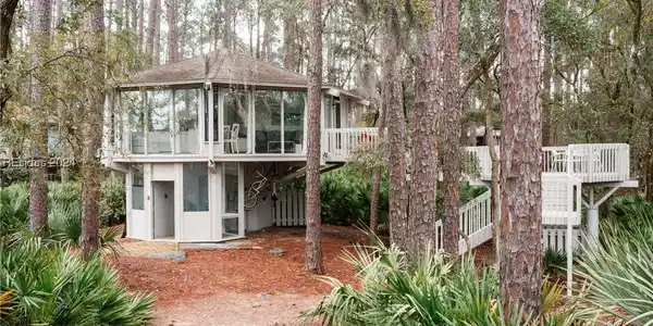 2060 Deer Island Road