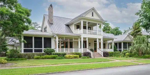 15 Hernando Street
