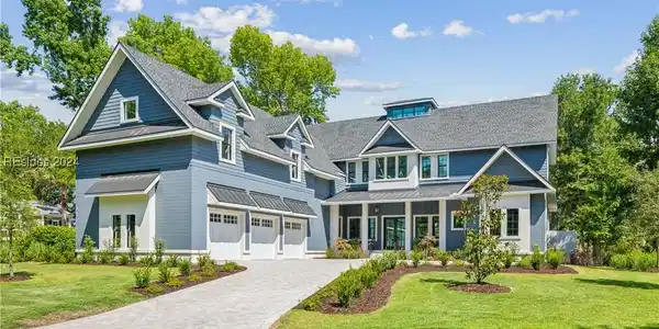 11 Hanover Way