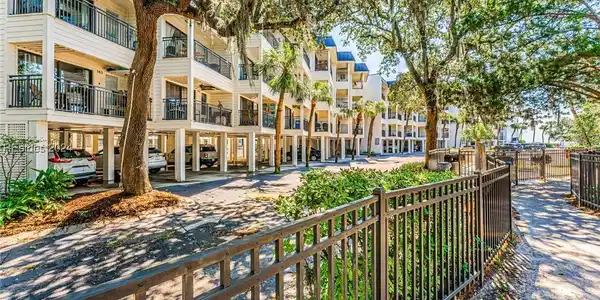 23 S Forest Beach