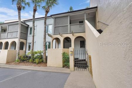 200 Colonnade Drive
