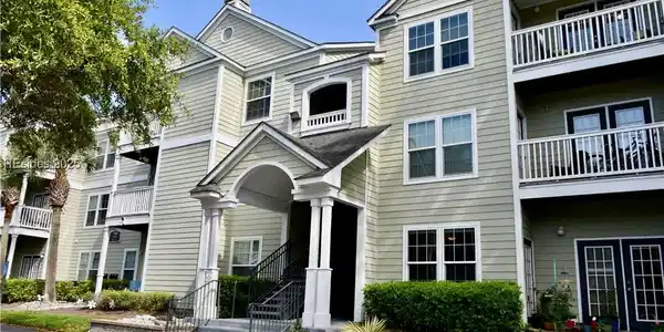 100 Kensington Boulevard