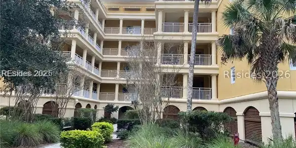 1 Fuskie Lane