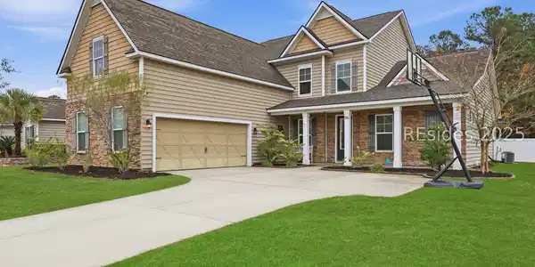 84 Bridgeton Drive