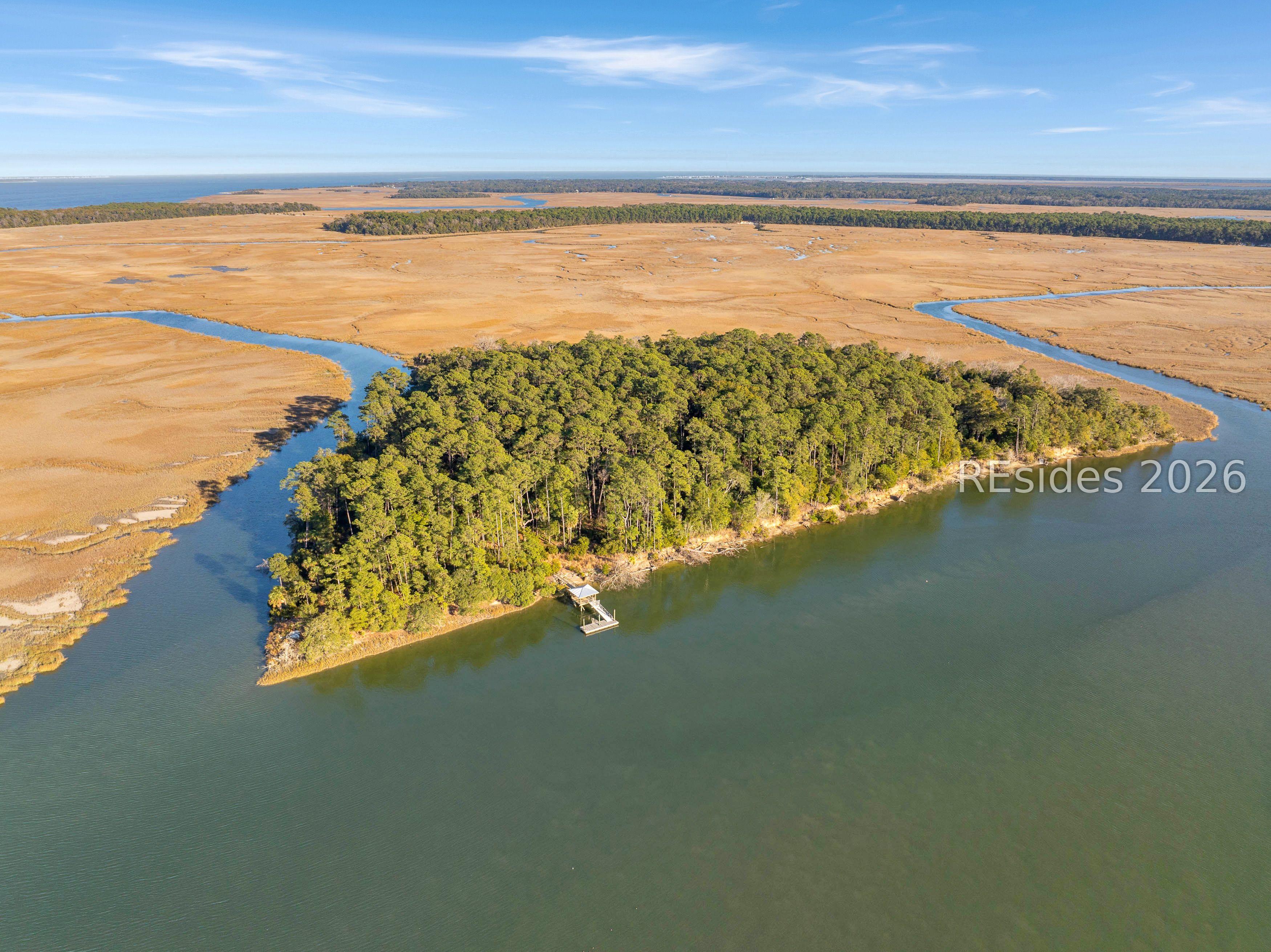 Image 2: 19.78 Acre Private Island,  Private Dock