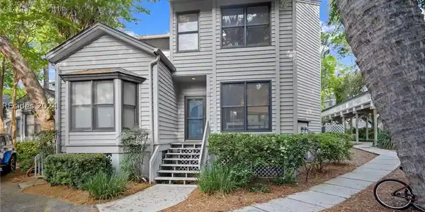 19 Lemoyne Avenue