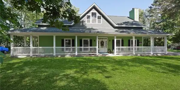 340 Freedom Parkway