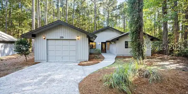 29 Arrow Wood Road