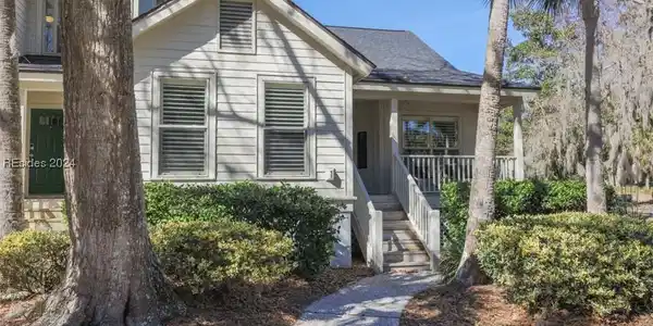 12 Valencia Road