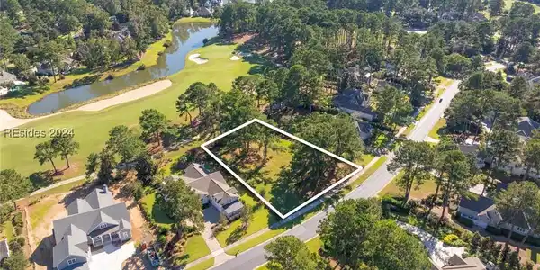 128 Belfair Oaks Boulevard