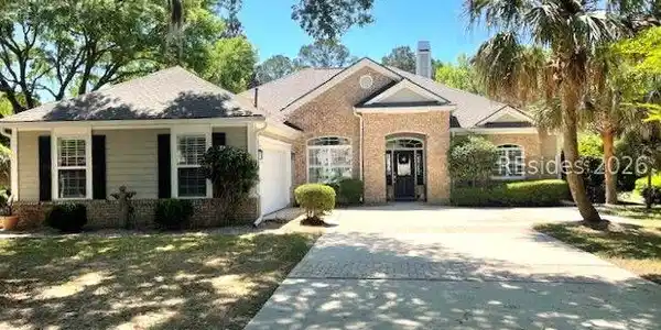 25 St Simons Drive