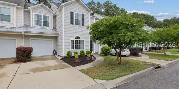 128 Plumgrass Street