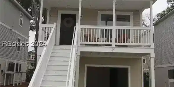24 Island Breeze Ln