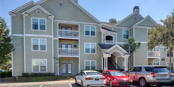 100 Kensington Boulevard