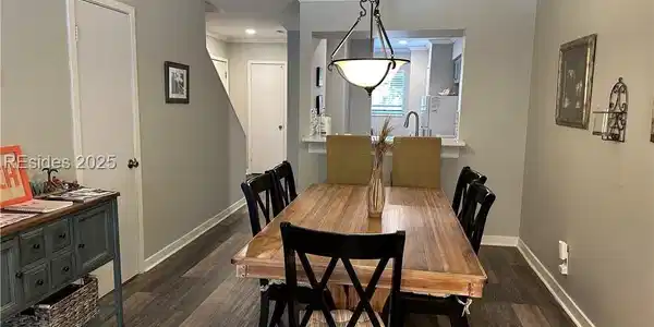 36 Deallyon Avenue