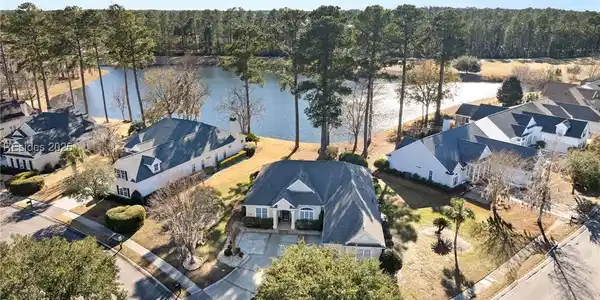 25 Crossings Boulevard