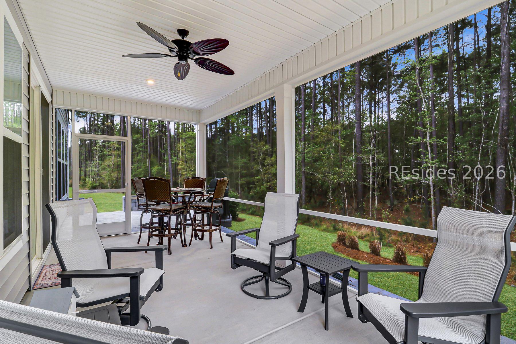 Image 2: Spacious Screened-in Back Porch