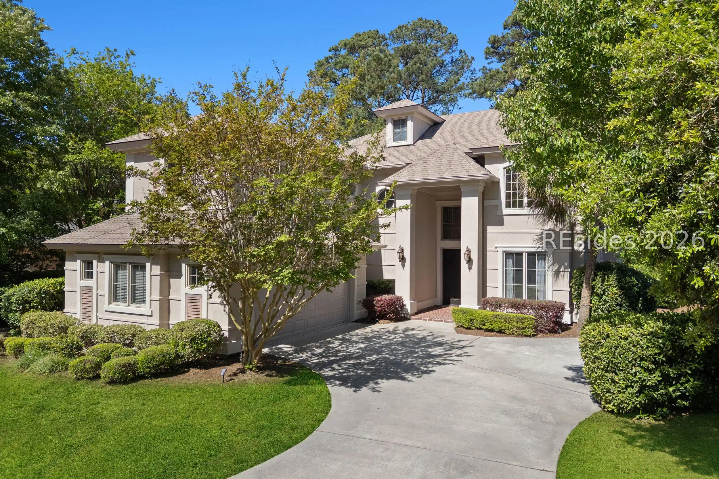 Image 1: Front of home Image 1: Front of home