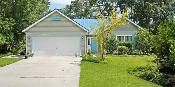 96 Baywood Drive