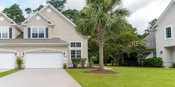 32 Paxton Circle