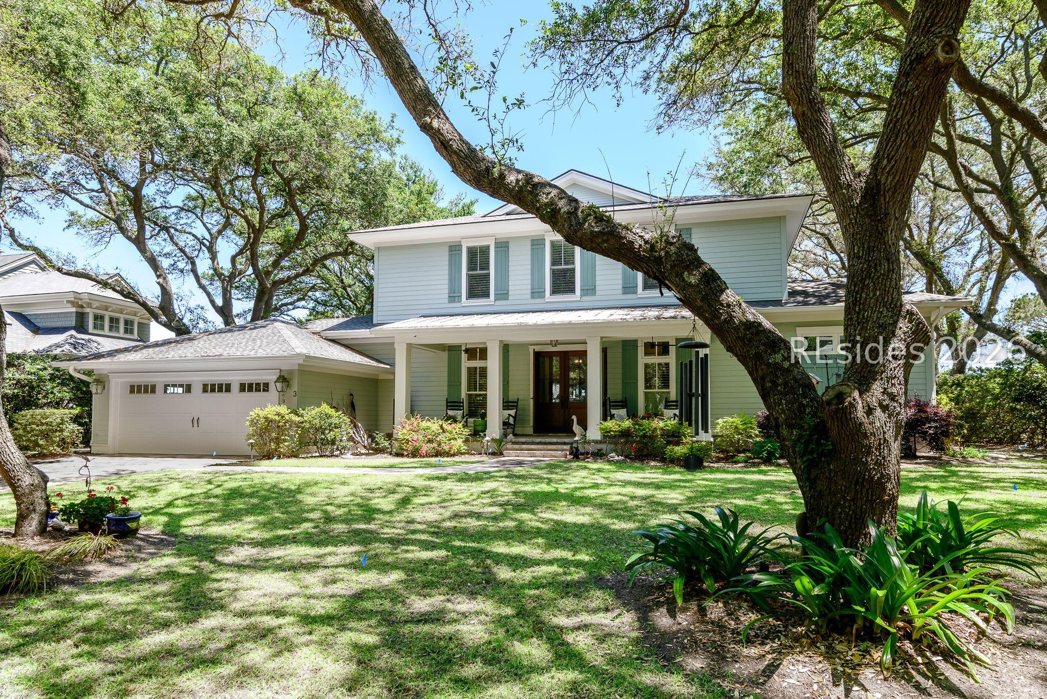 Image 1: 3 Wagener Pl - sited on over 3/4 acre