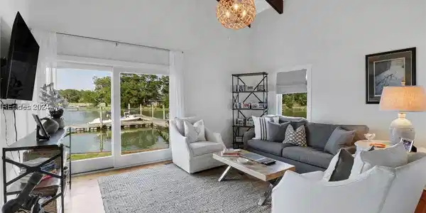 226 S Sea Pines Drive