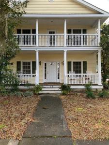 16 Chiswick Way