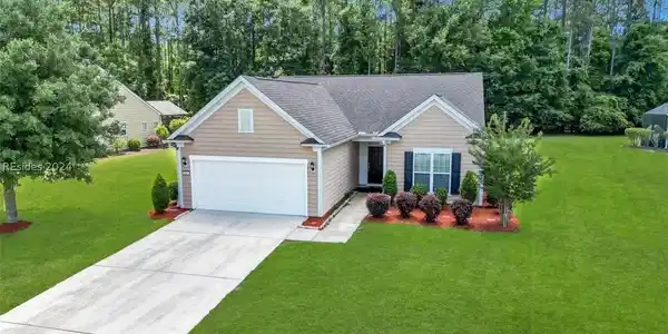 2 Greatwood Drive