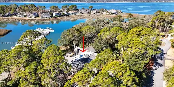 45 Gull Point Road
