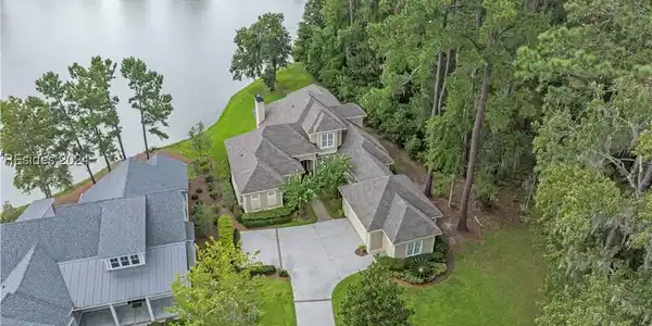 17 Abbeville Court
