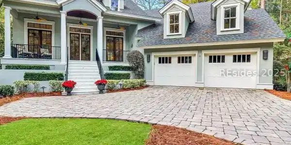 4 White Hall Court