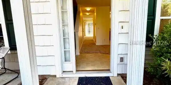 Image 2: Front porch Image 2: Front porch