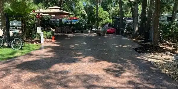133 Arrow Rd #144