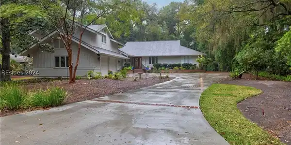 31 Willow Oak Road W