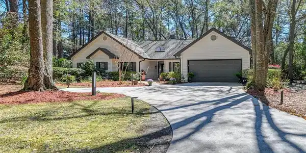 3 Pine Sky Court