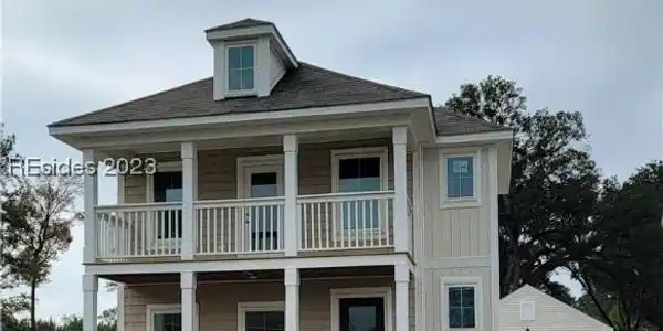 25 Whispering Oaks Circle