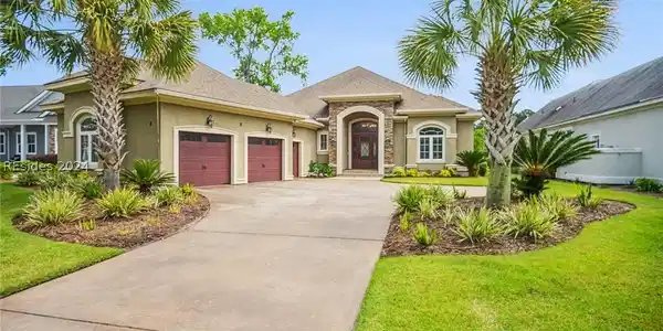 8 Anchor Cove Court