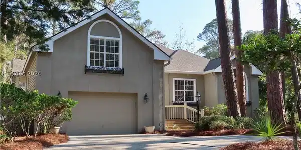 5 Shelley Court
